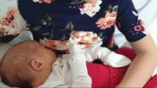Дичо показа новородената си дъщеря Тина