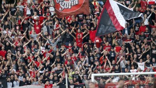 Феновете на ЦСКА поискаха непродадените билети на агитката на 