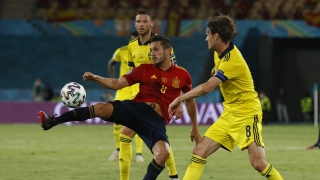 Непробиваема Швеция препъна Испания