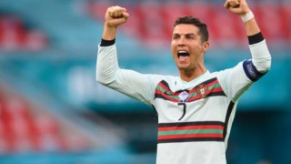 Кристиано Роналдо по пътя на рекордите (ВИДЕО)