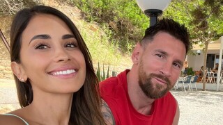 Меси почива заедно с Фабрегас и за 300 000 евро на седмица 