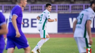 Синът на Валери Божинов тръгна по стъпките му