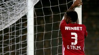 След 5,5 години на 