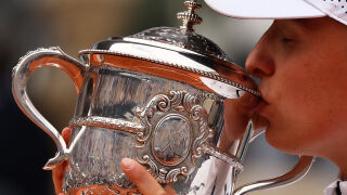 Швьонтек защити титлата от 