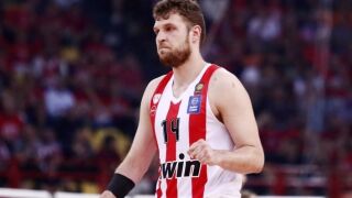 Александър Везенков над всички на старта в Гърция