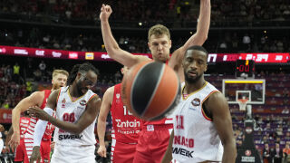 Американец победи Александър Везенков за MVP в Евролигата