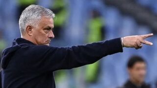 Моуриньо хвърли оставка