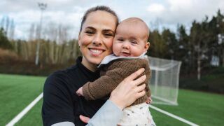 ФИФА разпореди платено майчинство във футбола