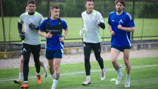 Футболистите на Левски тичали по-малко от женски отбор