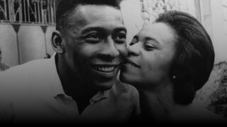 Отиде си жената, отгледала Краля на футбола (ВИДЕО)