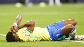 Ялова Бразилия буксува на старта  (СНИМКИ)