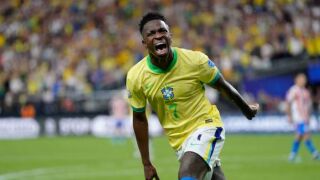 Винисиус се развихри за първата победа на Бразилия (ВИДЕО)