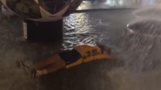 Луда история! Беше на всеки мач на ПСЖ, а не може да ги понася