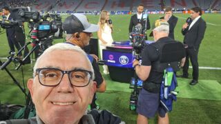 Попвасилев подмина като малка гара популярен влогър (ВИДЕО)