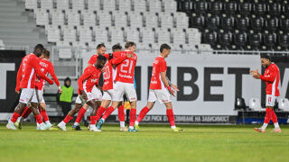 ЦСКА 1948 показа вратата на 27 футболисти накуп!