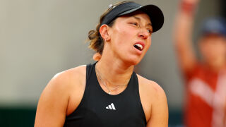 Плашат със смърт най-богатата тенисистка в света