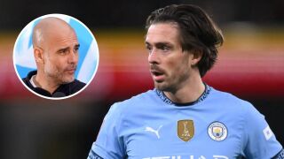 Звезда на Сити се заяжда с фенове в социалните мрежи