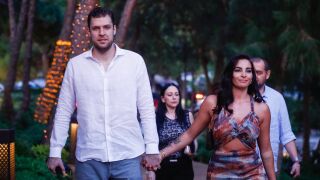 Везенков отпразнува титлата с любимата си Никол (ВИДЕО)