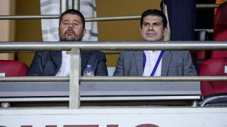 Искат оставки след резила срещу Гърция