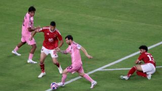 Пищна церемония и 0:0 с участието на Меси откриха световното клубно