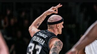 Пребори рак на тестисите, игра за националния отбор, сега е с левкемия