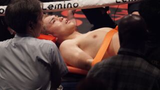 Боксира се за световната титла, но не помни нищо (ВИДЕО)