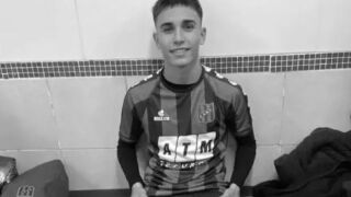 Траур в Аржентина! 18-годишен футболист почина след операция на коляното