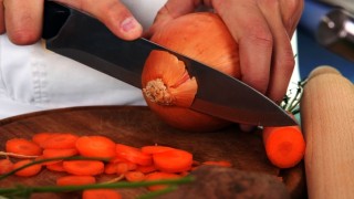 Готвя, значи пиша