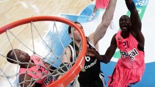 Хакет - герой за Емпорио Армани Милан в Евролигата