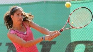 Шиникова победи шампионка от Шлема, Андреев взе само сет на Тийм