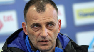 Здравков повика 20 футболисти за Евроквалификациите на България U21