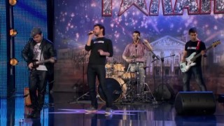 Четири ДА за Stereo Rush