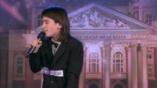 Висок, хубав, китарист - Стефан Кеманаджиев