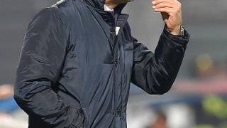 Падна треньорска глава в Серия 