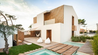 Дом на мечтите: Silverwood House