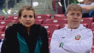 Кученце помага при възстановяването на Сираков (ВИДЕО)