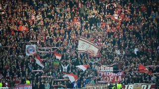 Стотици хиляди търсят билети за 