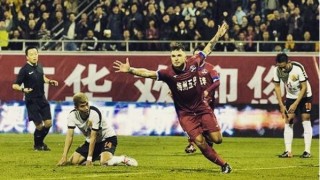 Валери Божинов се разтанцува след важен гол (ВИДЕО)