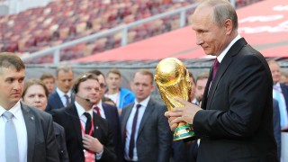 Путин отброява с топка в крака: 100 дни до световното (ВИДЕО)