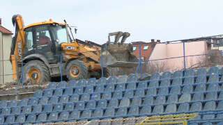 Багери нахлуха на стадиона на 