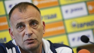 Здравков: Нямаме цел, стремим се да изградим добър отбор (ВИДЕО)