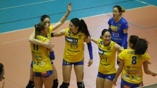 Рекордна четвърта поредна титла за волейболистките на 