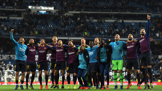 Без празненства за 