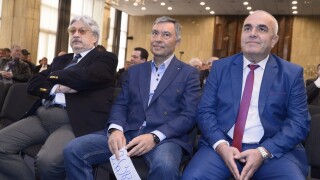 Смяната на властта в 