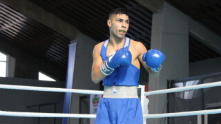 Даниел Асенов продължава похода си към шеста европейска титла