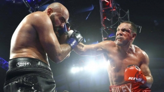 Кубрат Пулев остава победител срещу Богдан Дину