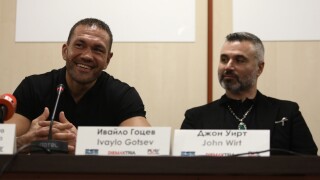 Мениджърът на Кобрата плаши Джошуа със съд