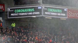 Феновете за липсата на поздрав в мачовете: 