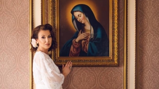 Илиана Раева на имения си ден: Правя курбан и раздавам
