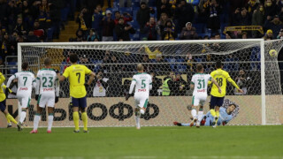 Ивелин Попов вкара, но 